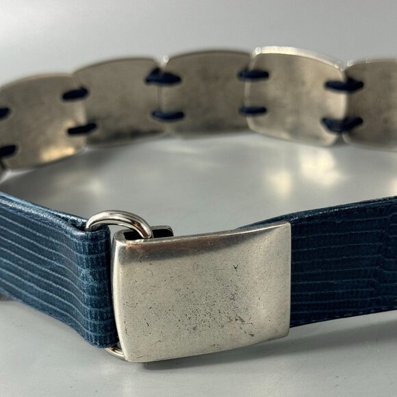Suzi Roher Canada Blue Leather Silver-tone Metal Stretch Belt, Size Small - Picture 2 of 12
